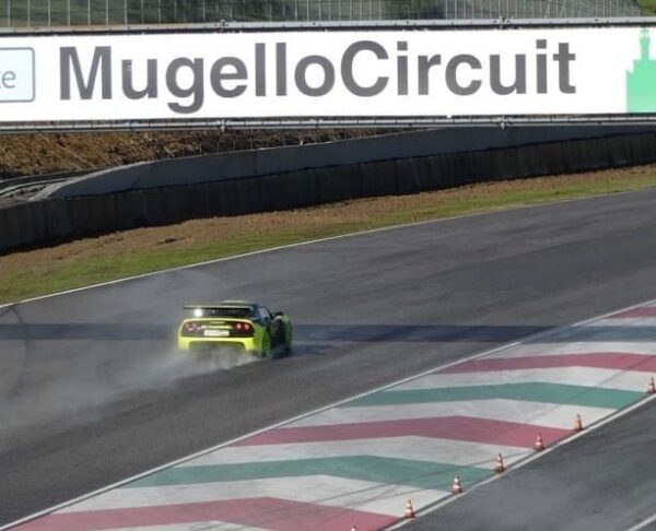 MUGELLO Corso guida sportiva Mugello